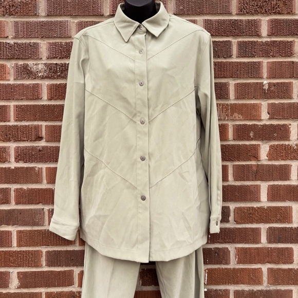 Alfred  Dunner Sz 10 Sage Button down long sleeve top and Elastic waist pant set - Picture 1 of 8